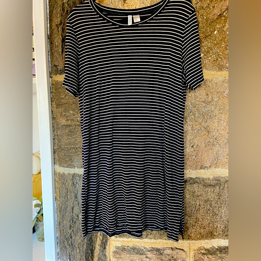 Navy blue & white striped Tshirt dress